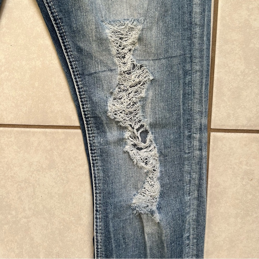 Miss Me signature Skinny Jeans size 27 - Picture 2 of 15